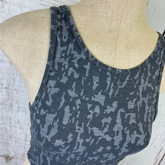 Lululemon Power Pivot Tank *Tough - Picture 2 of 4